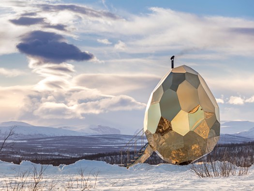 Solar Egg, la sauna a forma di uovo nel nord della